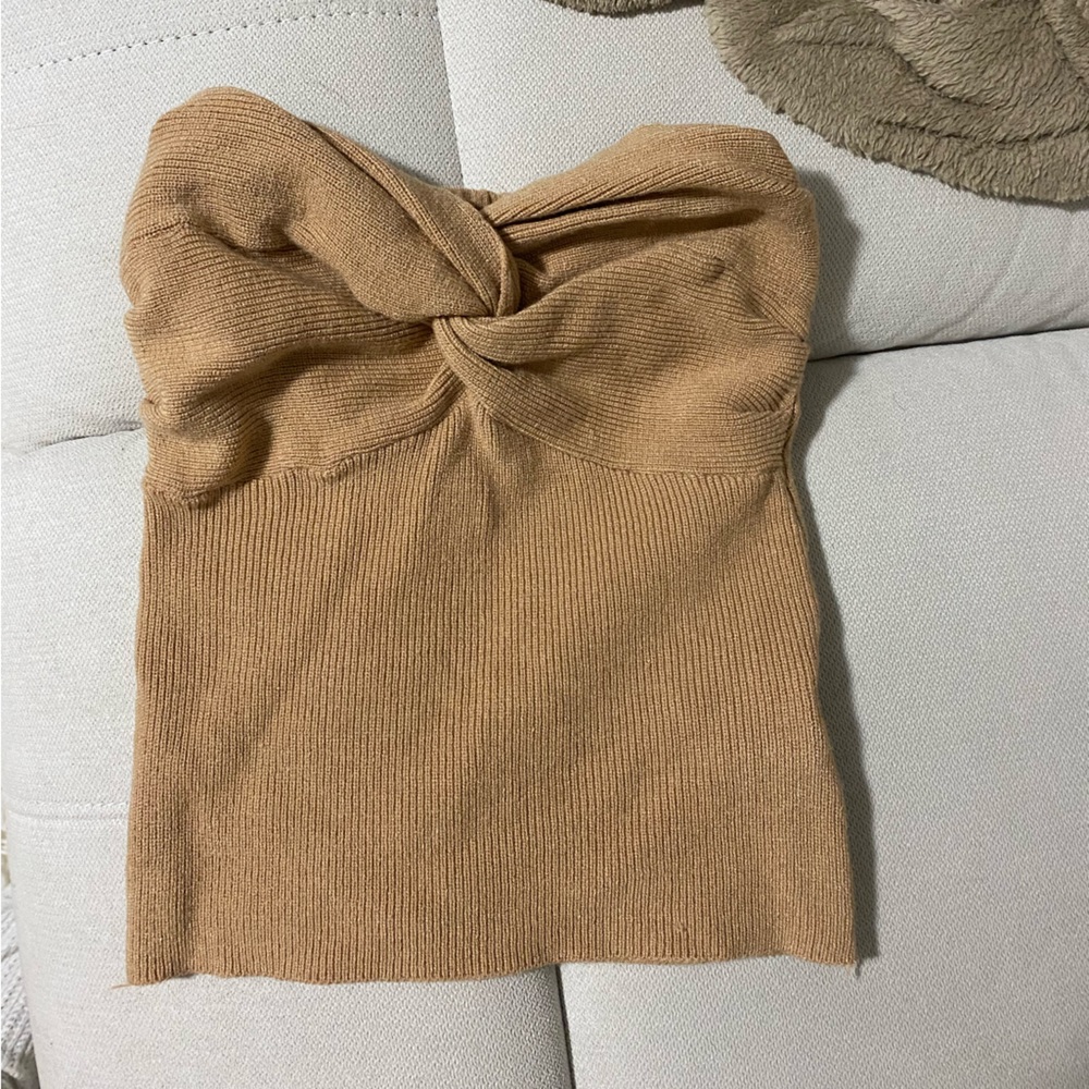 Front Twist Top